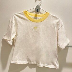 Nike White Yellow Crop Tshirt Cotton Material Size Medium Like New